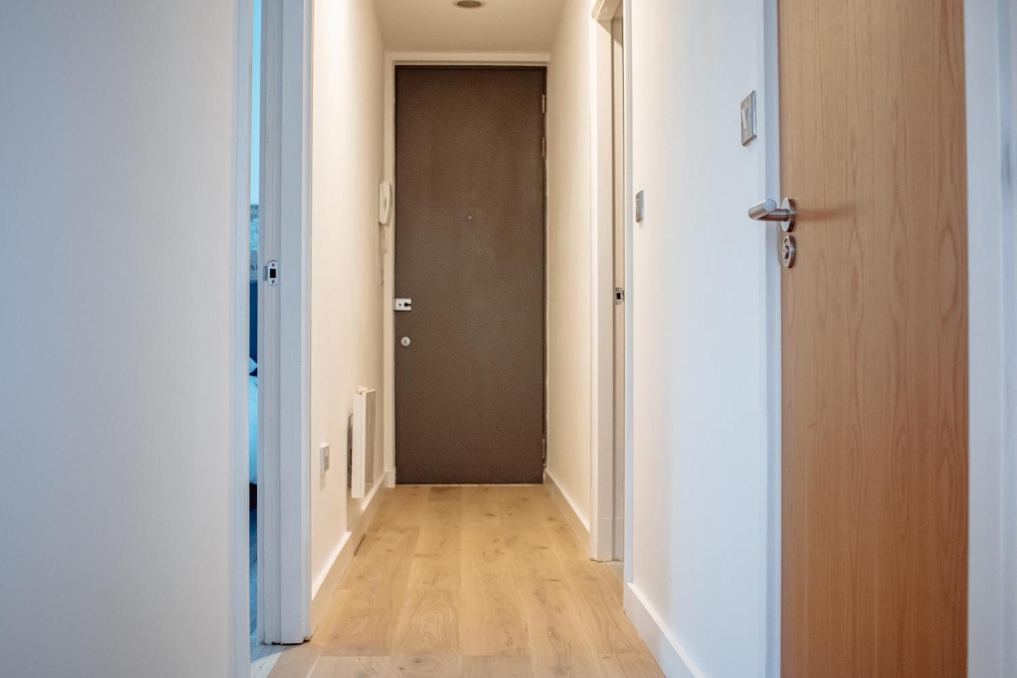 Central & Spacious, Sleeps 8, Perfect For Groups Leeds  Exterior photo