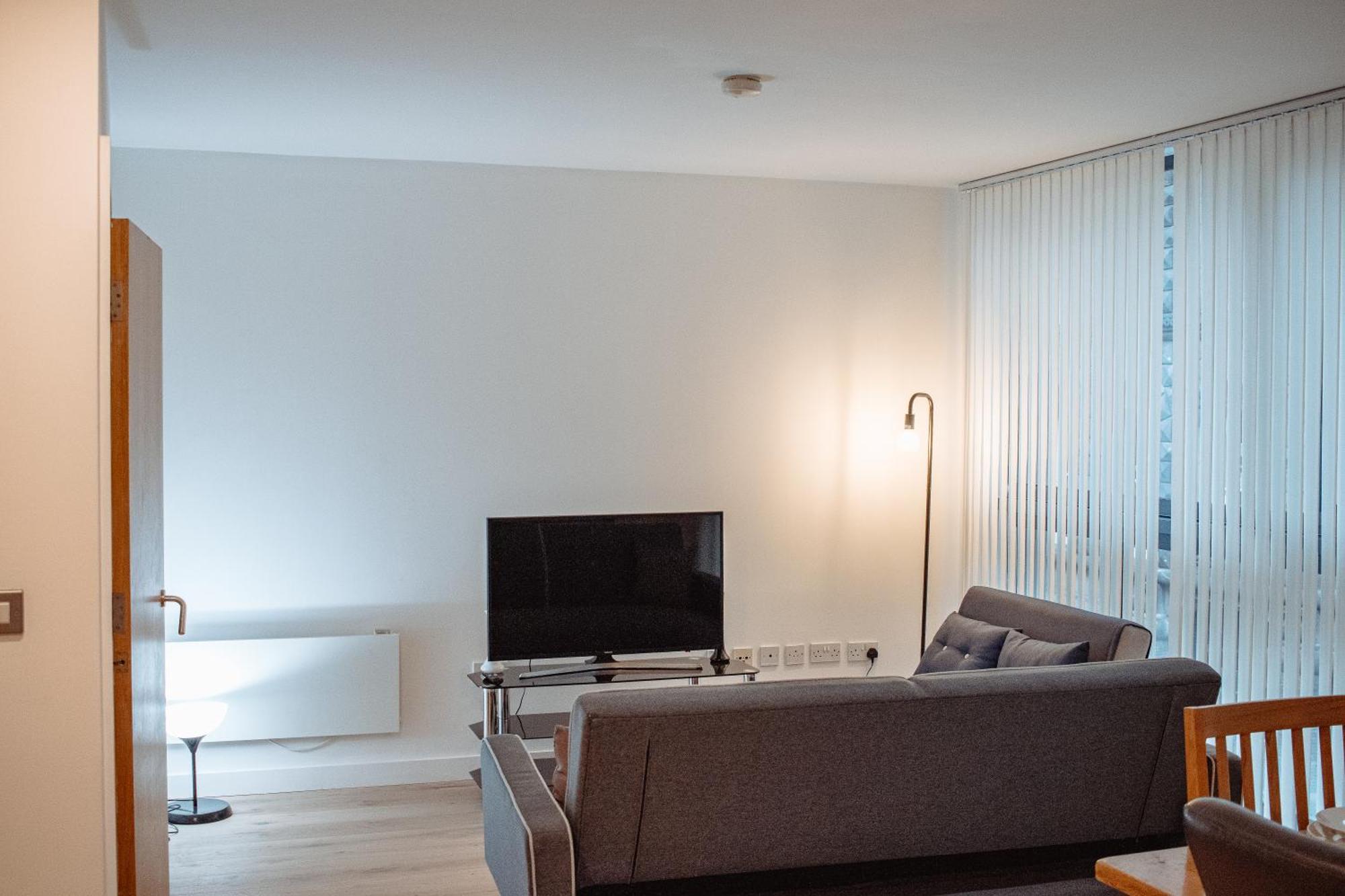 Central & Spacious, Sleeps 8, Perfect For Groups Apartment Leeds  Exterior photo