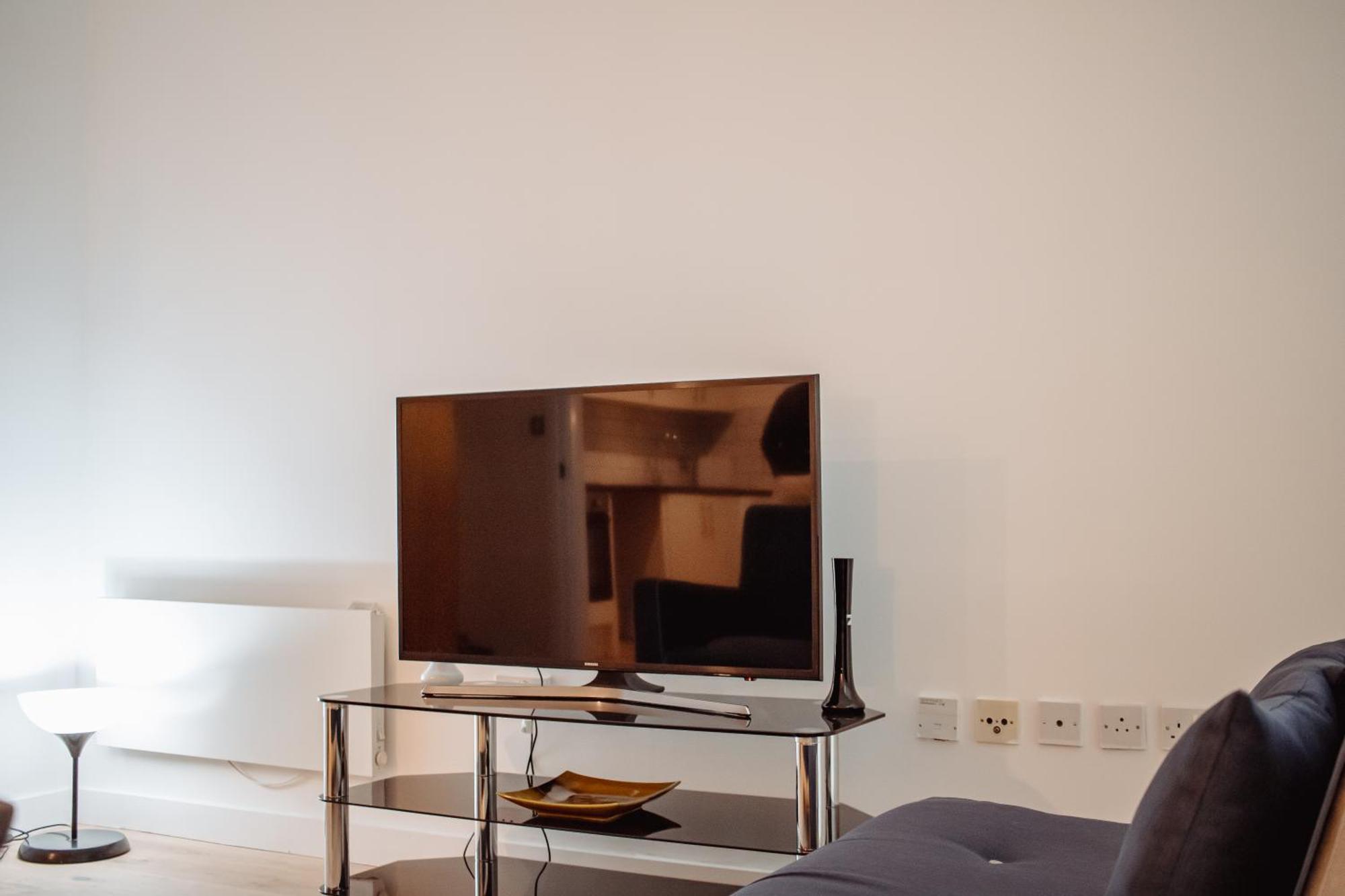 Central & Spacious, Sleeps 8, Perfect For Groups Leeds  Exterior photo